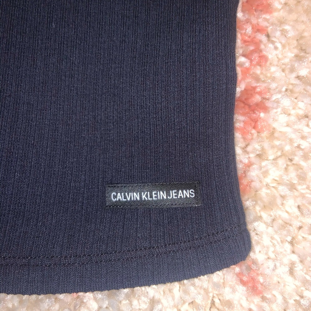 Calvin Klein - Picture 3 of 3